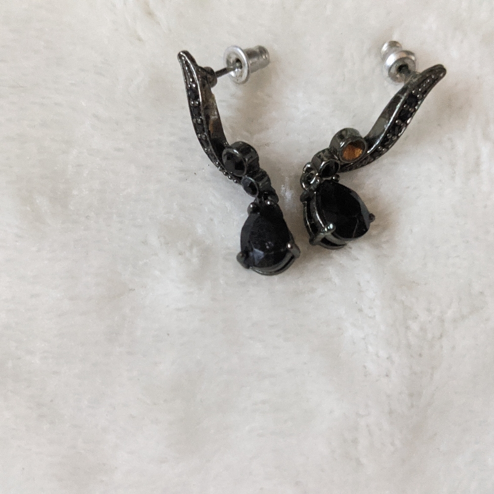 Earring bundle - Picture 4 of 5